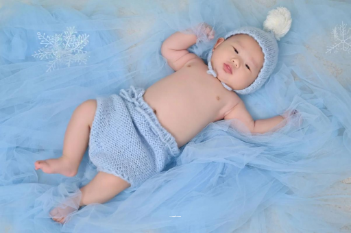 伊川宝宝几个月开始吃辅食 伊川宝宝几个月开始吃辅食